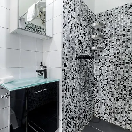 Apartman Bpr Oaktree With Small Garden